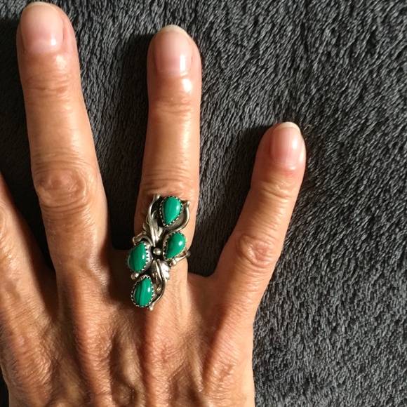 Jewelry - Vintage RB Signed Malachite Ring